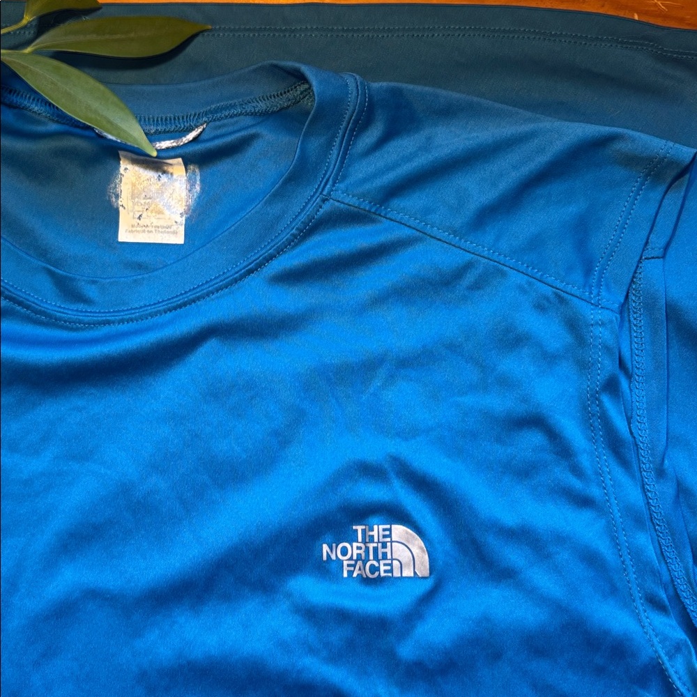 North Face flight series tank tops - Picture 4 of 8